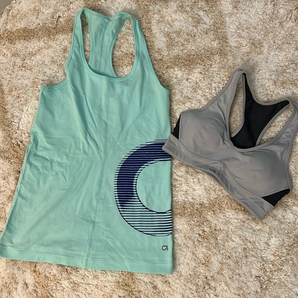 Sport bra and tank-top work out